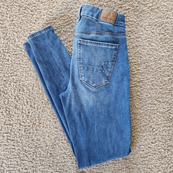American Eagle Outfitters Denim - American Eagle Curvy Hi Rise Jegging